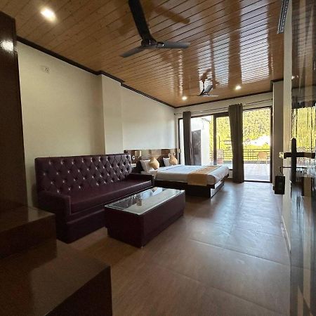 Hotel 7 Heavens Mussoorie Dış mekan fotoğraf