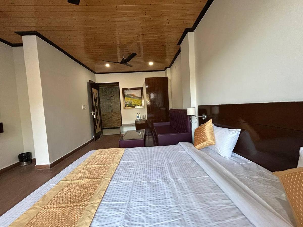 Hotel 7 Heavens Mussoorie Dış mekan fotoğraf