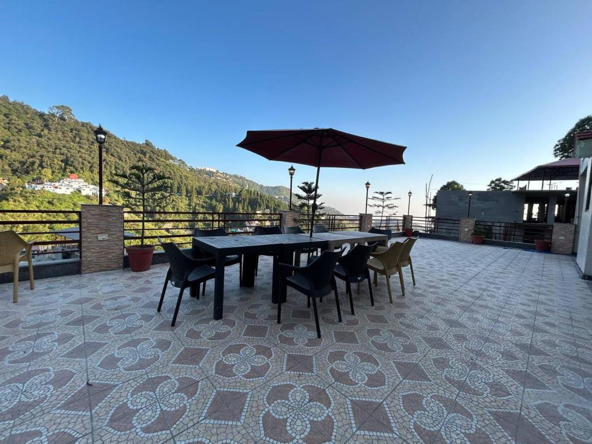 Hotel 7 Heavens Mussoorie Dış mekan fotoğraf